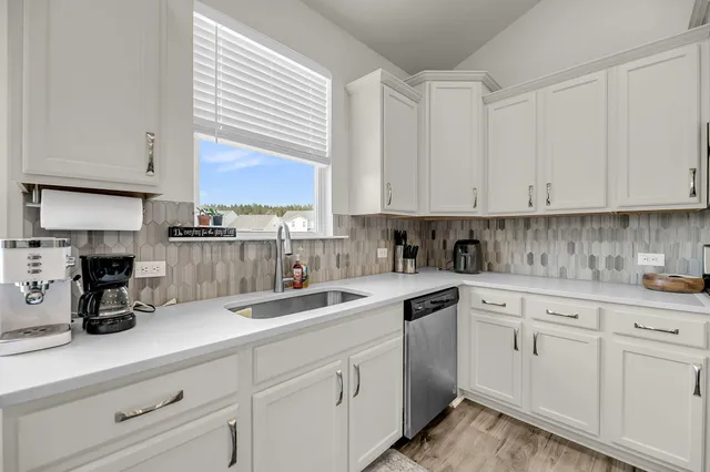 $395,000 | 1037 Magnolia Warbler Way, Ravenel, SC 29470