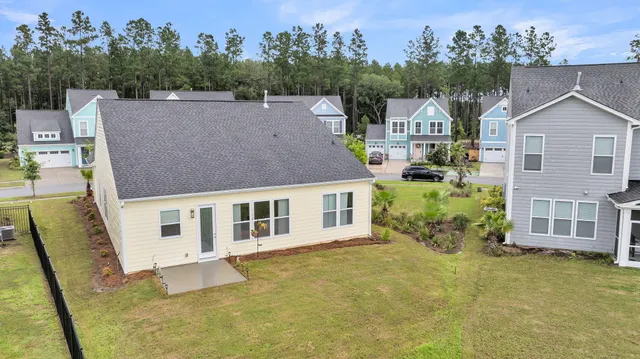 $395,000 | 1037 Magnolia Warbler Way, Ravenel, SC 29470