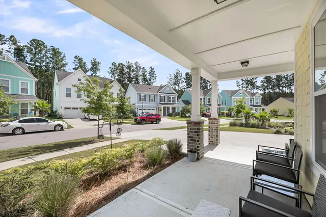 $395,000 | 1037 Magnolia Warbler Way, Ravenel, SC 29470