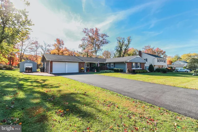 $469,900 | 150 Country Club Road, Willingboro, NJ 08046