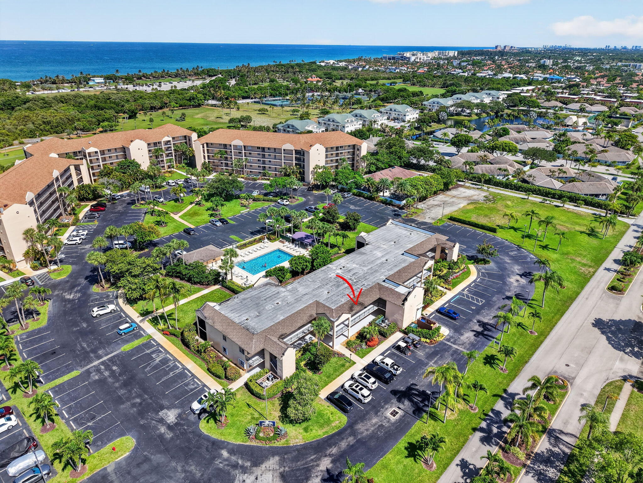 275 Palm Avenue, Unit D Jupiter, FL 33477 - Photo 47 of 56 49-web-or-mls-DJI_20260629160349_0228_D