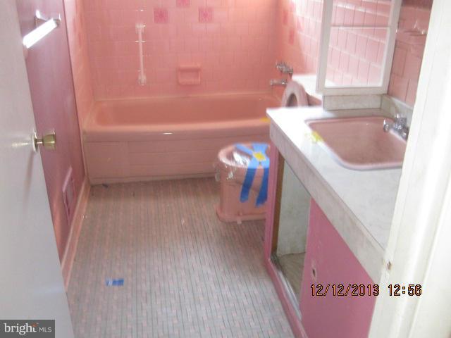 3416 Redman Road Baltimore, MD 21207 - Photo 7 of 15 Bath