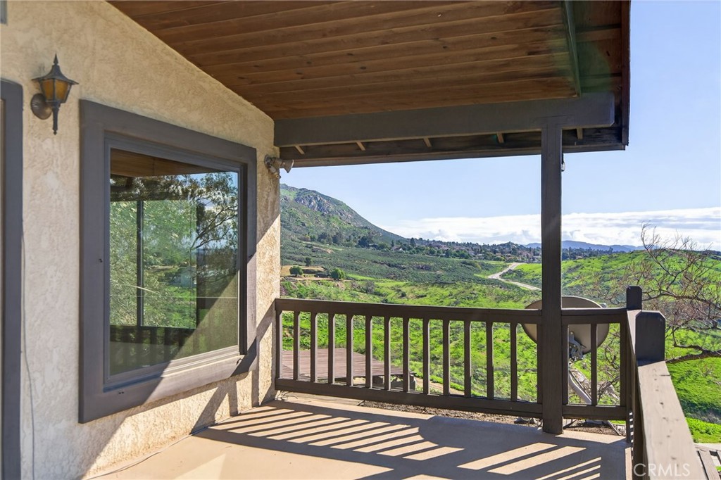 20682 Hill Top Drive Riverside, CA 92507 - Photo 23 of 70