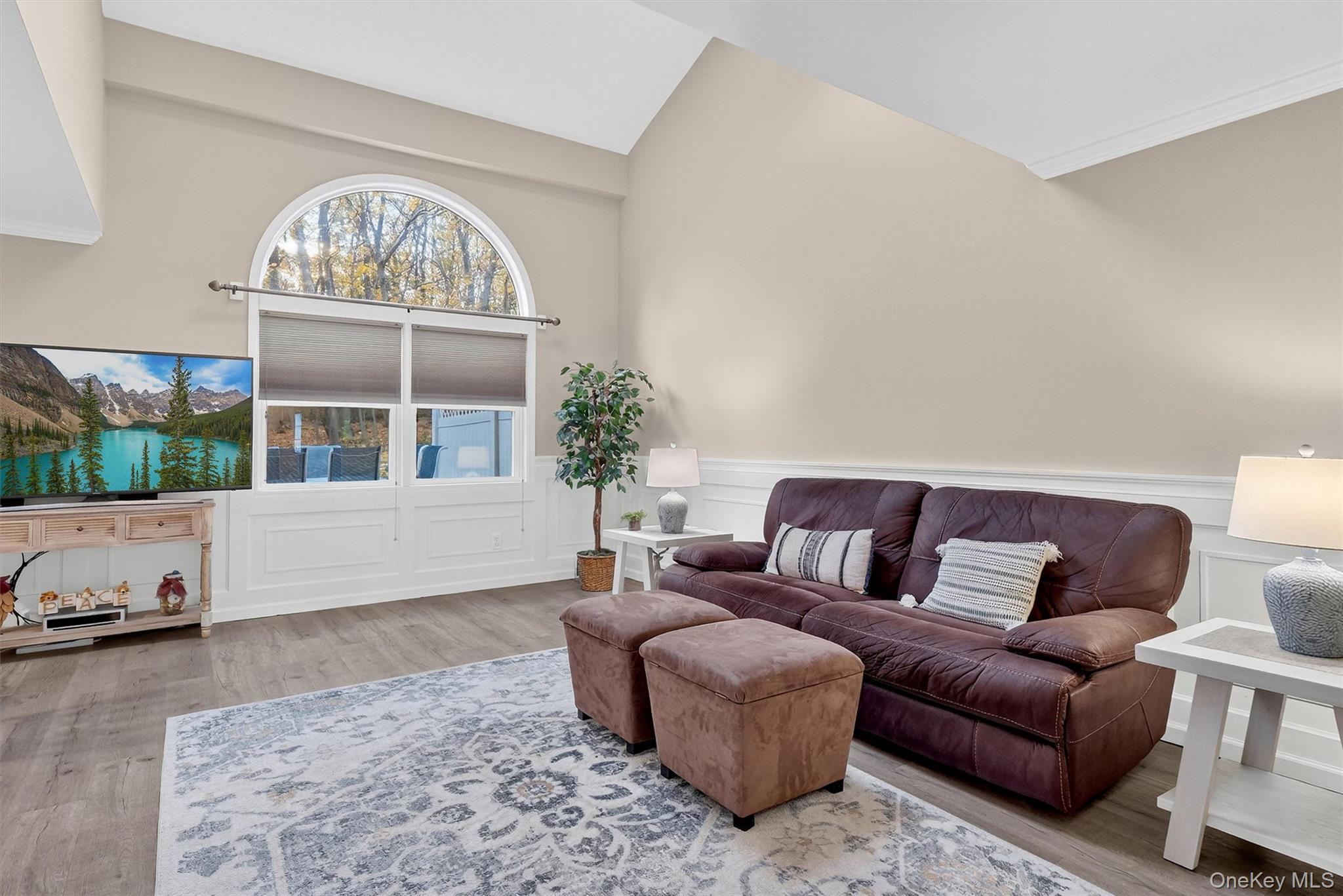 2 Deer Crossing Drive Fishkill, NY 12524 - Photo 10 of 49 a living room with furniture