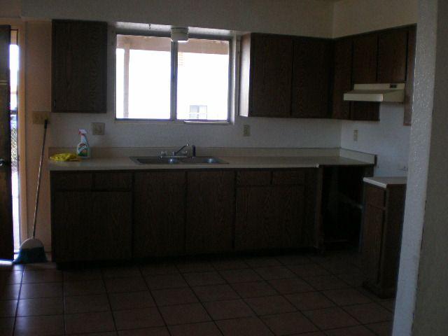 425 Camino Hombre De Oro Rio Rico, AZ 85648 - Photo 5 of 7