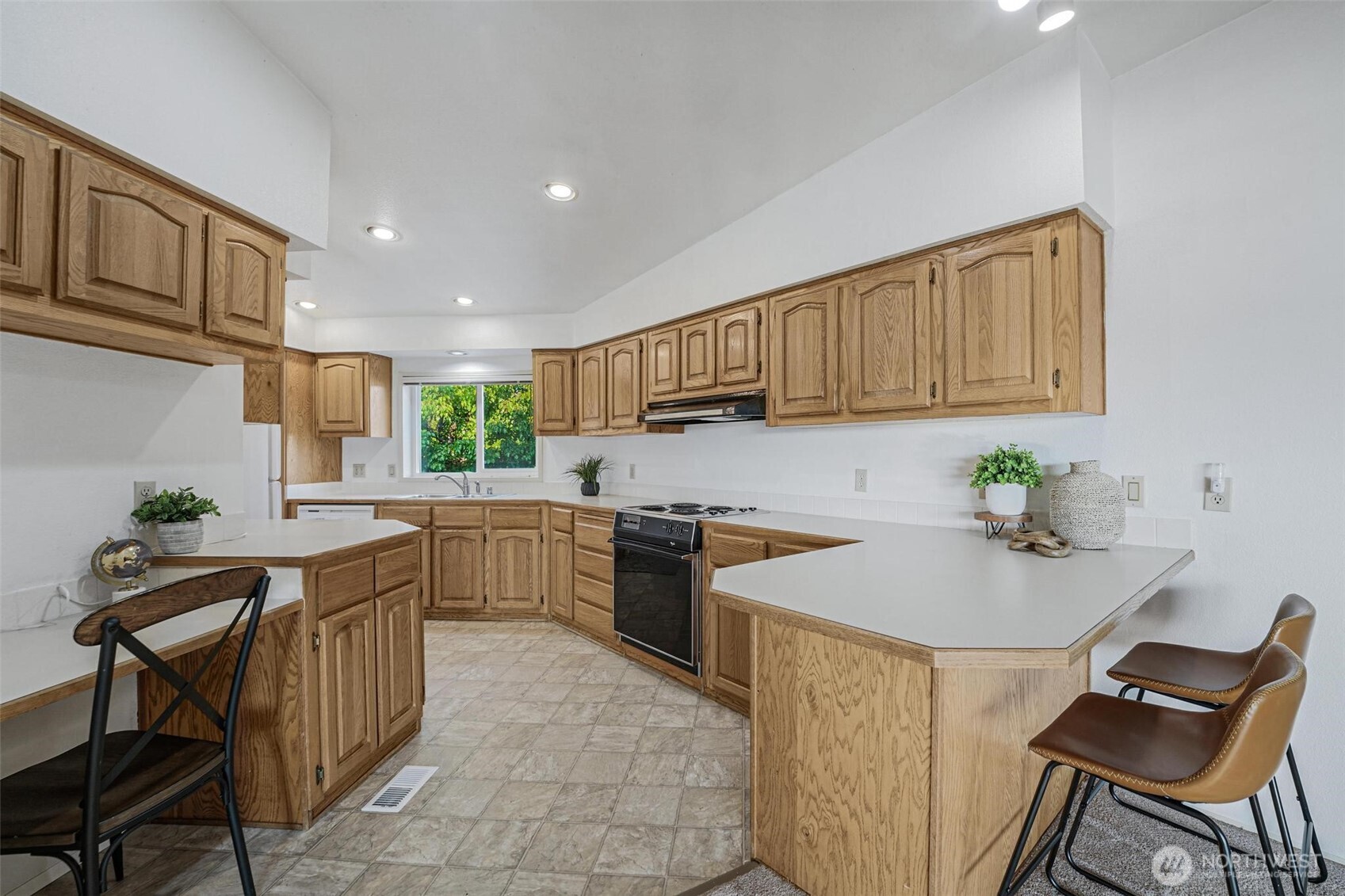 17710 Albany Street Southwest Rochester, WA 98579 - Photo 13 of 26