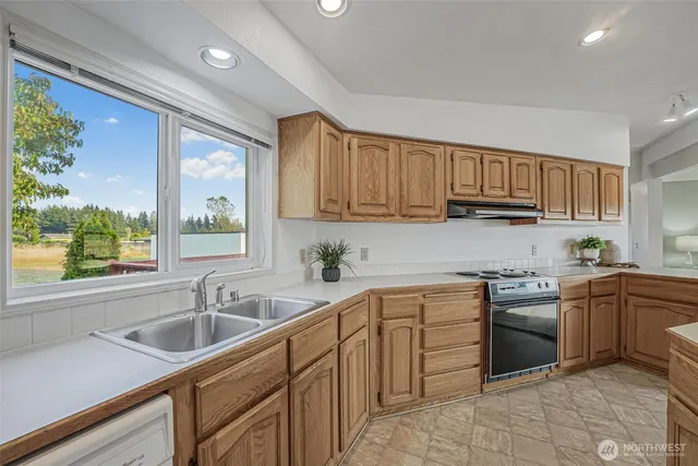 $540,000 | 17710 Albany Street Southwest, Rochester, WA 98579