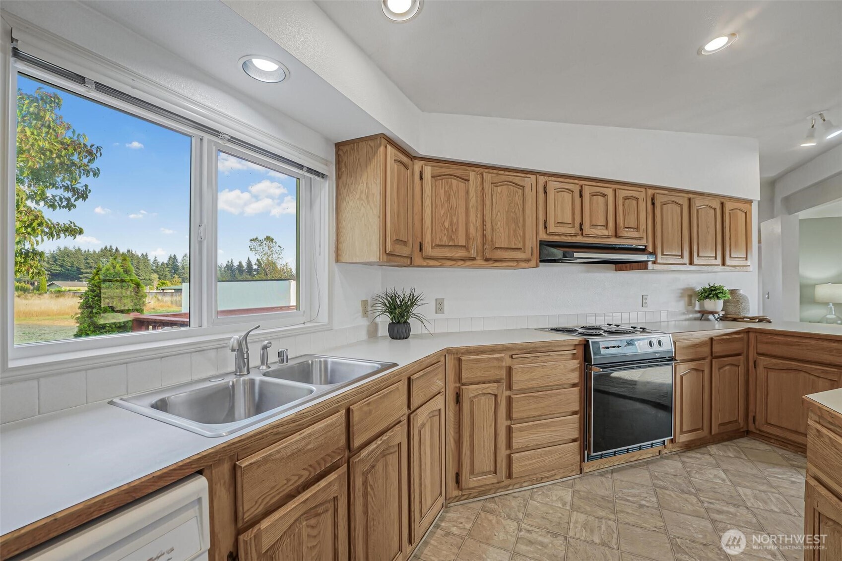 17710 Albany Street Southwest Rochester, WA 98579 - Photo 14 of 26