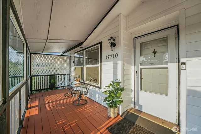 $540,000 | 17710 Albany Street Southwest, Rochester, WA 98579