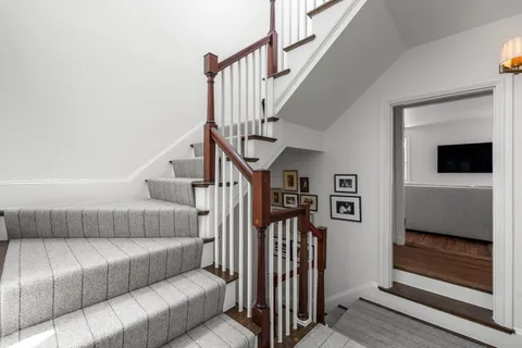 $8,850,000 | 32 Lime Street, Boston, MA 02108
