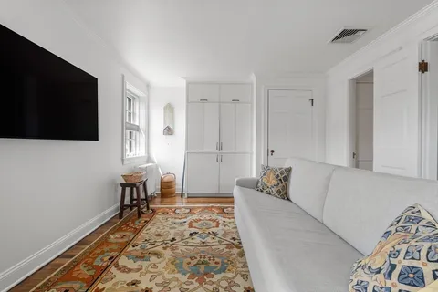 $8,850,000 | 32 Lime Street, Boston, MA 02108