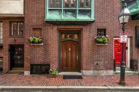 $8,850,000 | 32 Lime Street, Boston, MA 02108