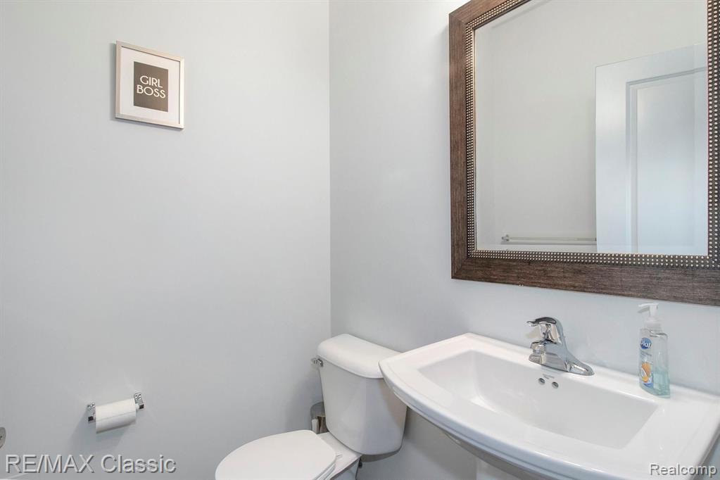 3514 South Rochester Road, Unit 12 Royal Oak, MI 48073 - Photo 24 of 29