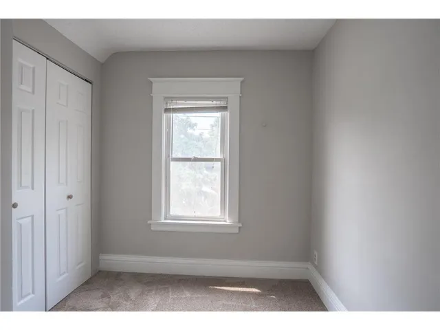 $1,999 | 938 North Cypress Street, St. Paul, MN 55106