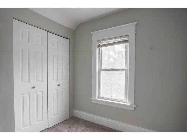 $1,999 | 938 North Cypress Street, St. Paul, MN 55106