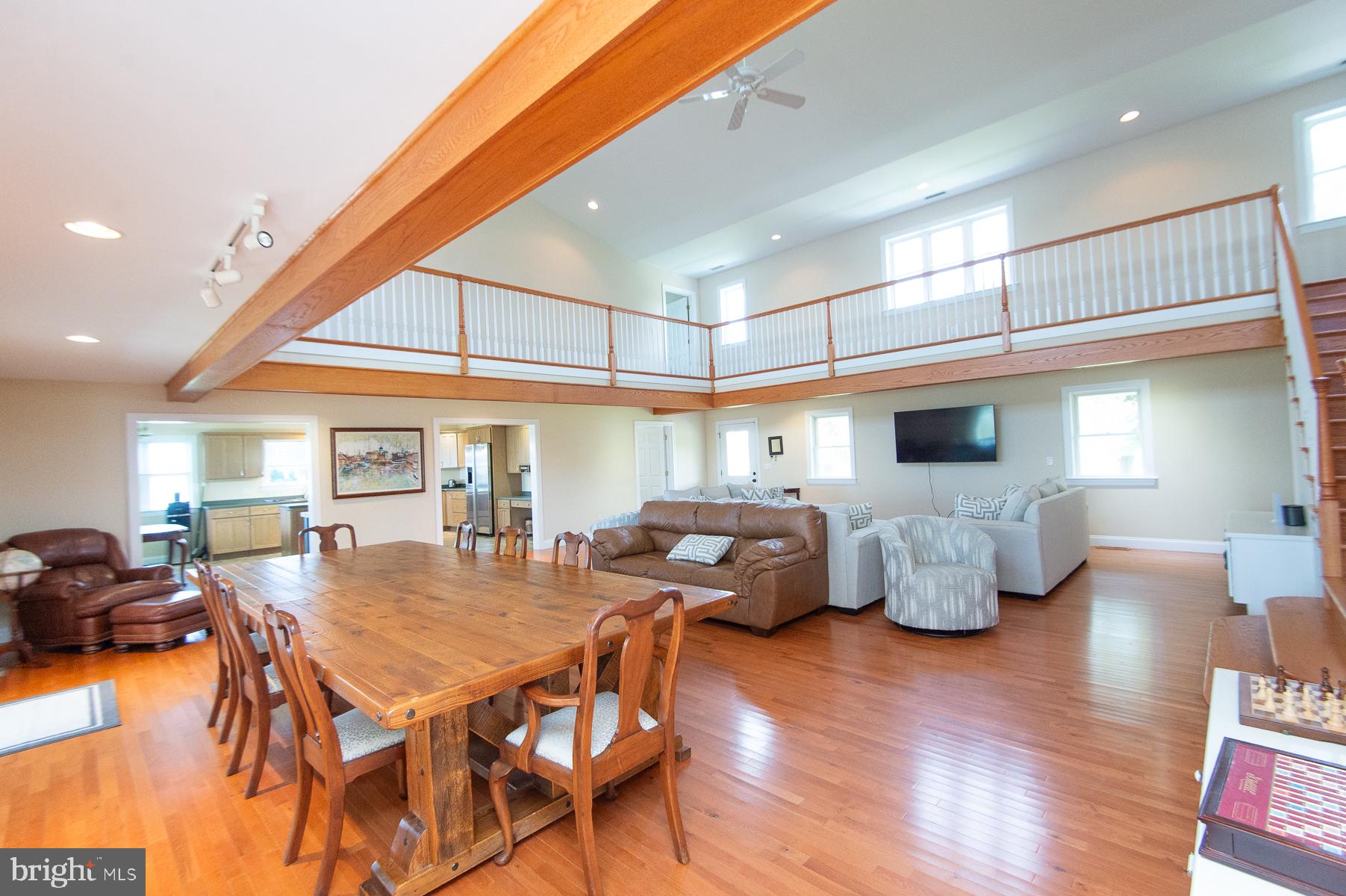 5704 Ross Neck Road Cambridge, MD 21613 - Photo 51 of 98 Spacious open-concept living area.