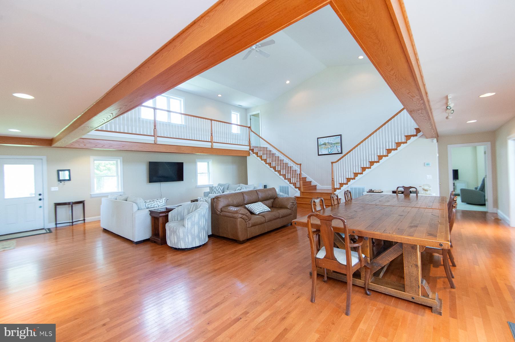 5704 Ross Neck Road Cambridge, MD 21613 - Photo 52 of 98 Spacious open-concept living area.