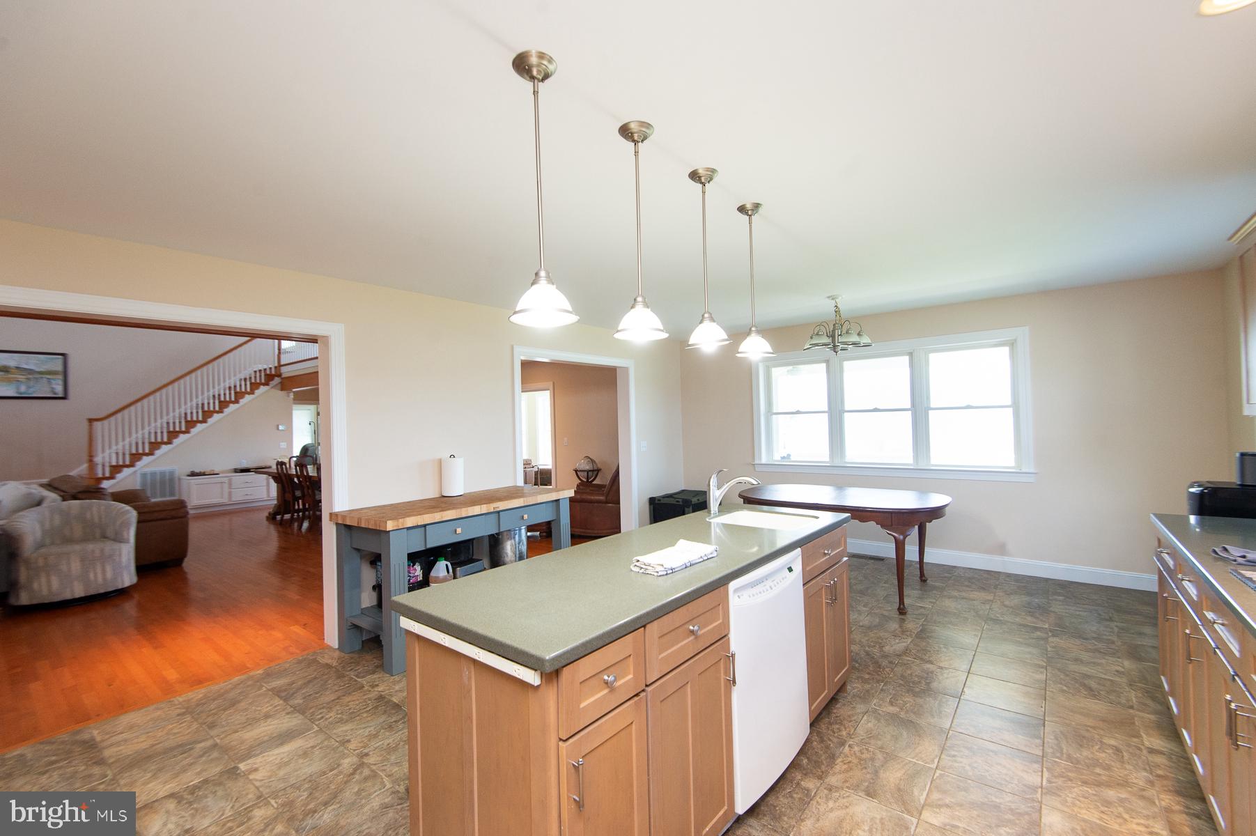 5704 Ross Neck Road Cambridge, MD 21613 - Photo 57 of 98 Bright and inviting kitchen space.