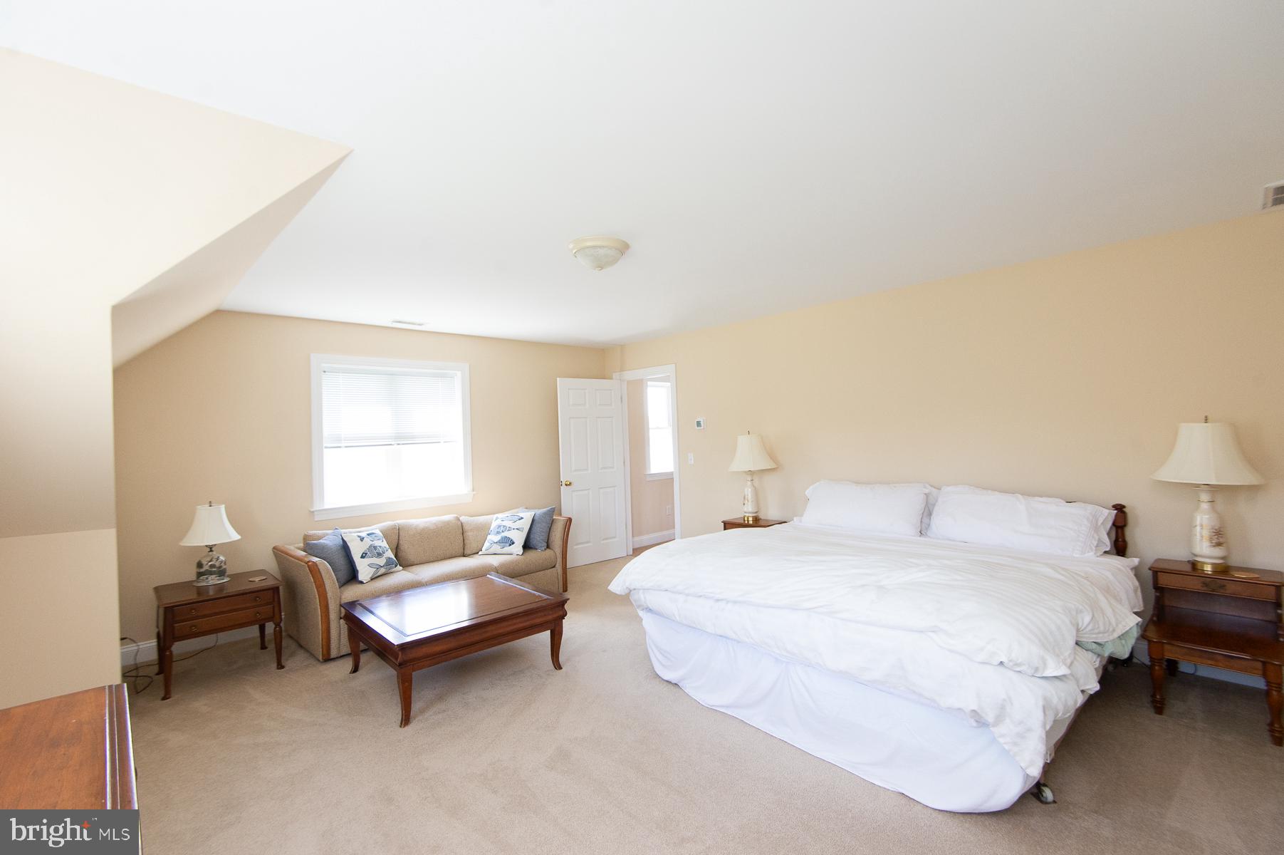 5704 Ross Neck Road Cambridge, MD 21613 - Photo 77 of 98 Spacious, serene bedroom retreat.
