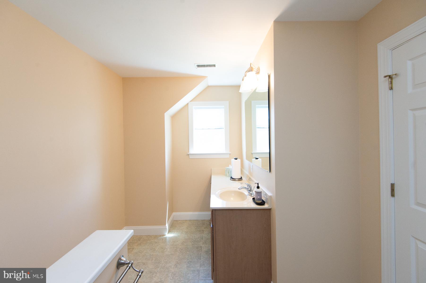 5704 Ross Neck Road Cambridge, MD 21613 - Photo 79 of 98 Bright and airy bathroom retreat.