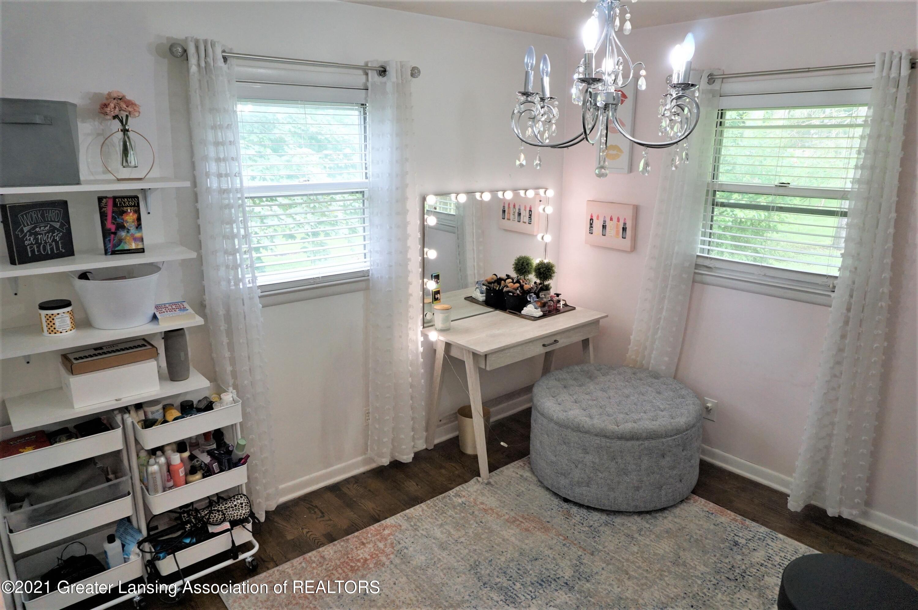 1581 Sherbrook Road Lansing, MI 48906 - Photo 10 of 15 Sherbrook 10