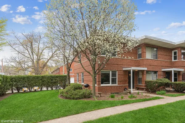 $3,400 | 610 Ridge Road, Wilmette, IL 60091