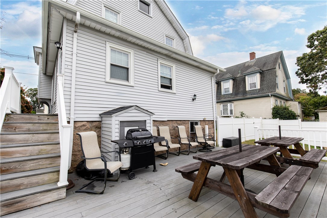 36 Highland Avenue Westerly, RI 02891 - Photo 5 of 39 Gallery Image 5