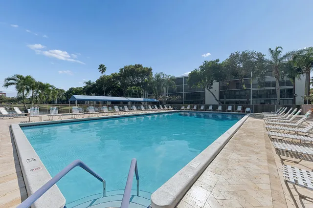 $177,000 | 7280 Amberly Lane, Unit 208, Delray Beach, FL 33446