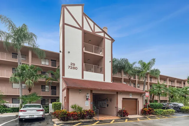 $177,000 | 7280 Amberly Lane, Unit 208, Delray Beach, FL 33446