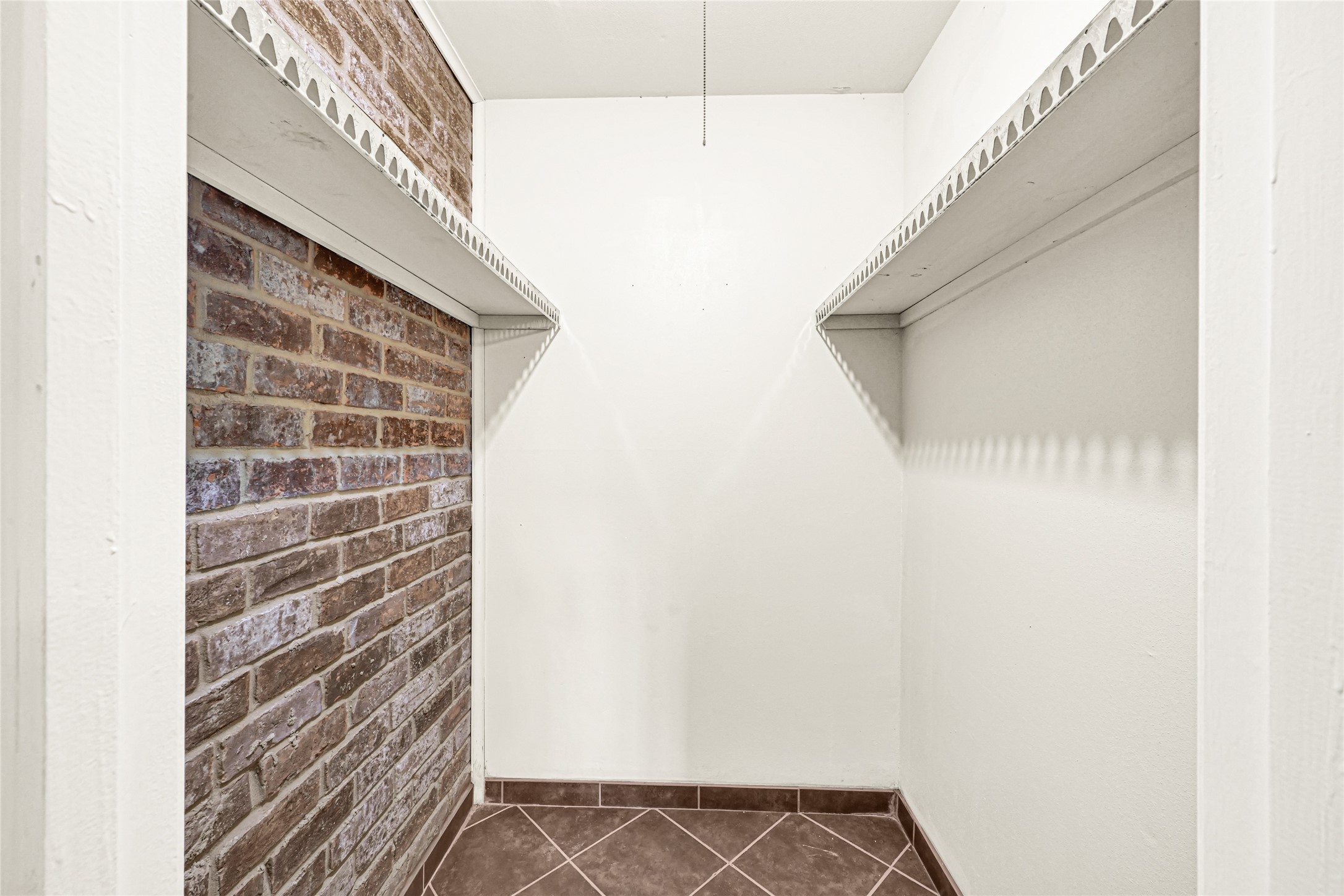 7064 Jetty Lane Houston, TX 77072 - Photo 17 of 30 Gallery Image 17