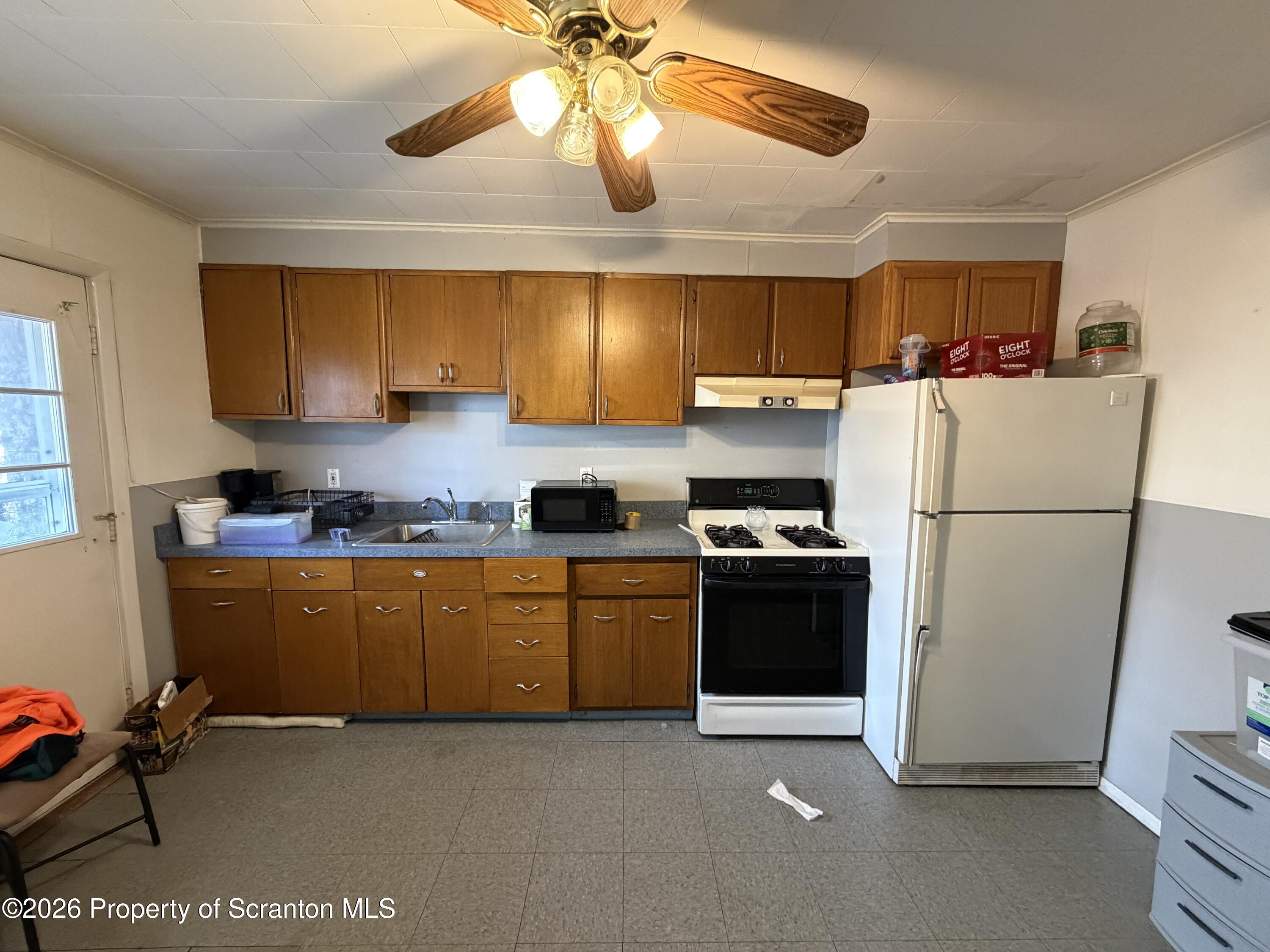 1010 Eynon Street Scranton, PA 18504 - Photo 9 of 17 8.5