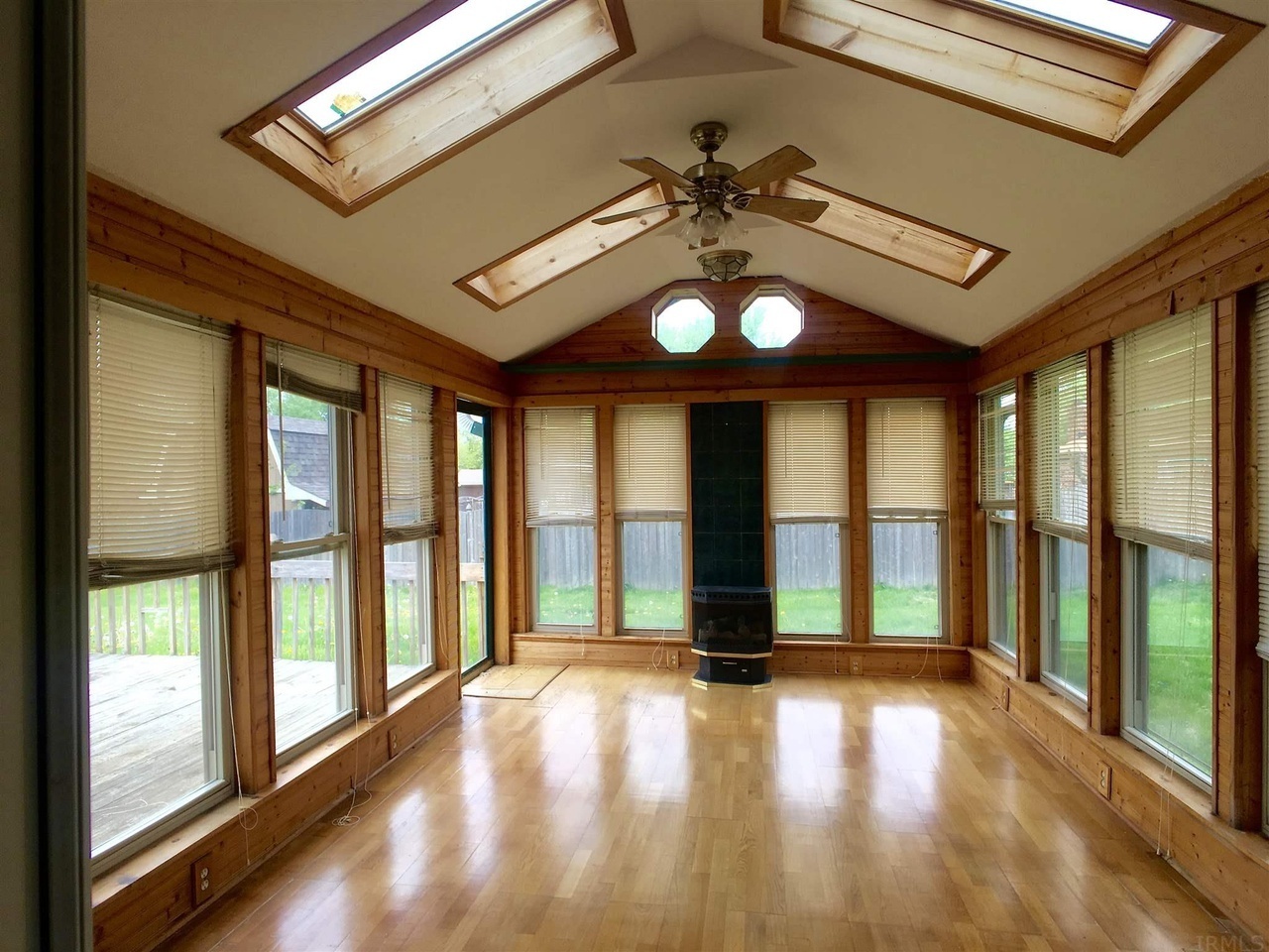 736 West Stop 11 Road Indianapolis, IN 46217 - Photo 3 of 8 Gallery Image 3