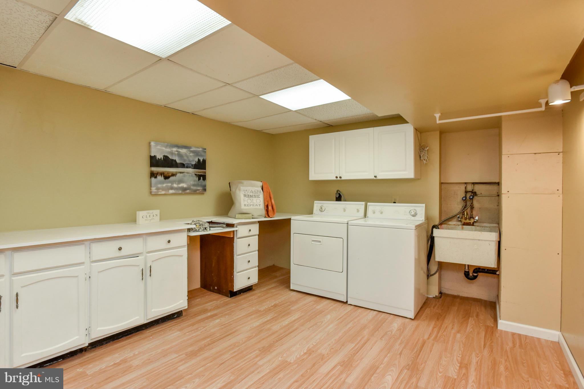 2423 Ansdel Court Reston, VA 20191 - Photo 26 of 30 Lower Level Laundry Area