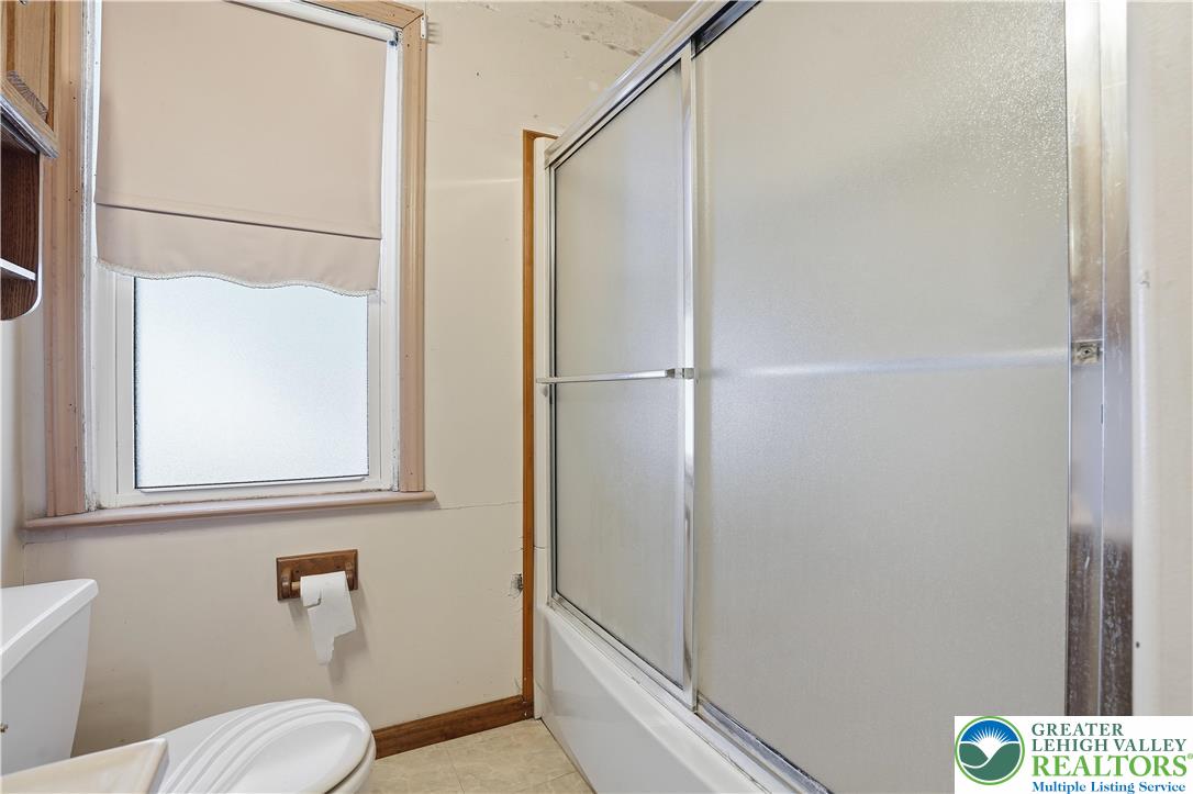 4070 West Hopewell Road Center Valley, PA 18034 - Photo 19 of 29