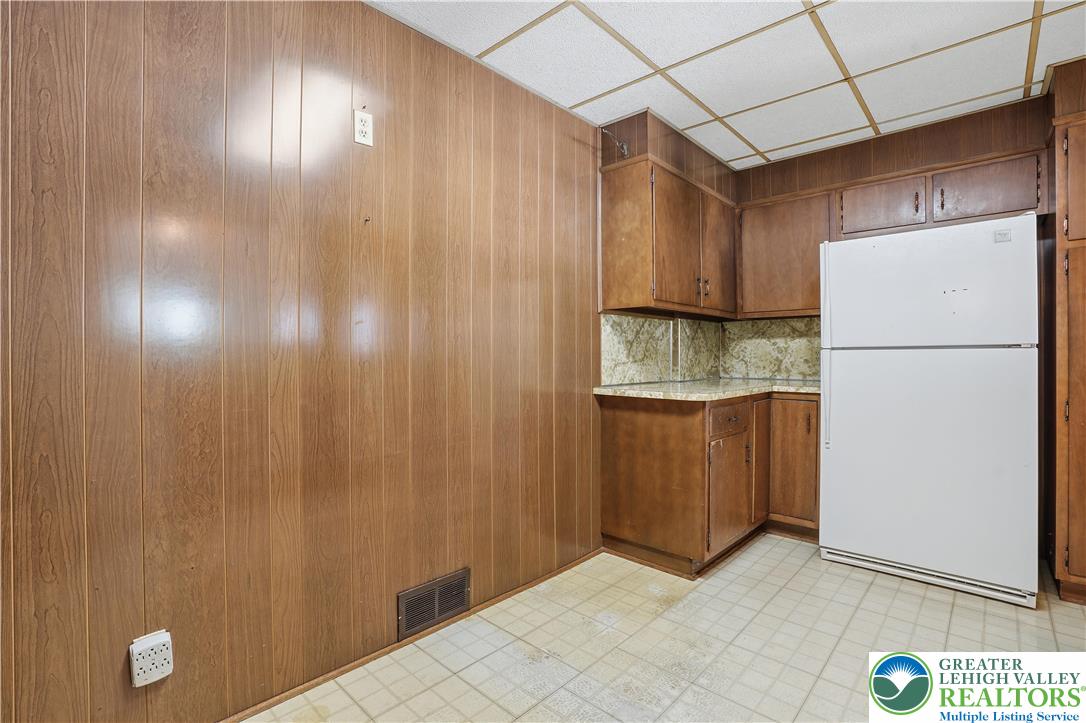 4070 West Hopewell Road Center Valley, PA 18034 - Photo 10 of 29