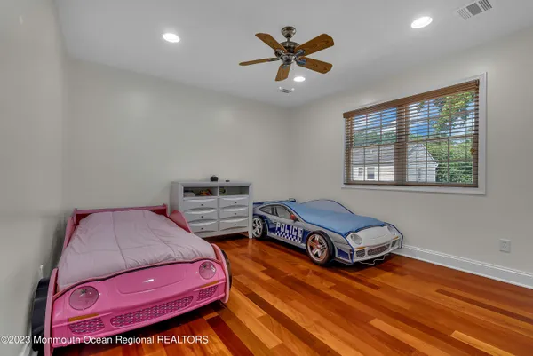 $52,000 | 1607 Holbrook Street, Oakhurst, NJ 07755