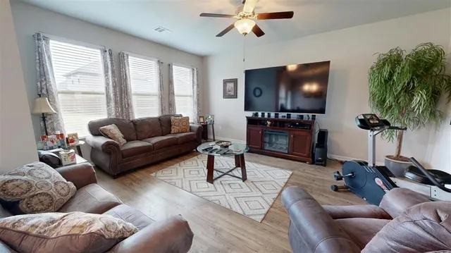 $231,000 | 329 Leawood Avenue, Sulphur, LA 70665