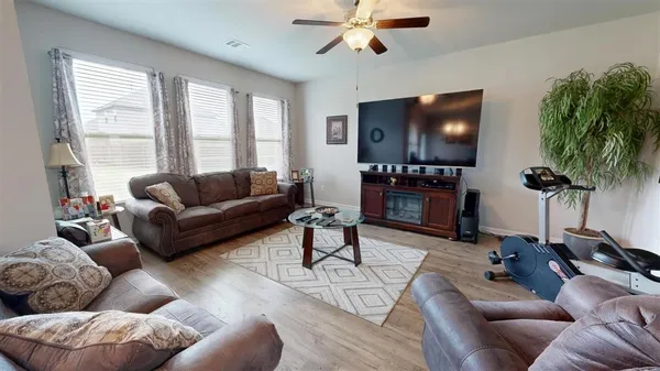 $220,000 | 329 Leawood Avenue, Sulphur, LA 70665