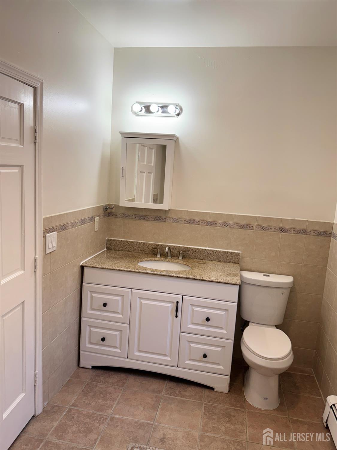 360 Alpine Street Perth Amboy, NJ 08861 - Photo 8 of 10
