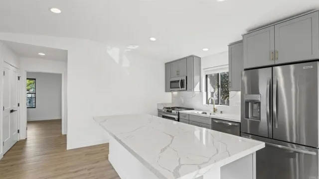 $5,500 | 3817 Highland Drive, Carlsbad, CA 88220