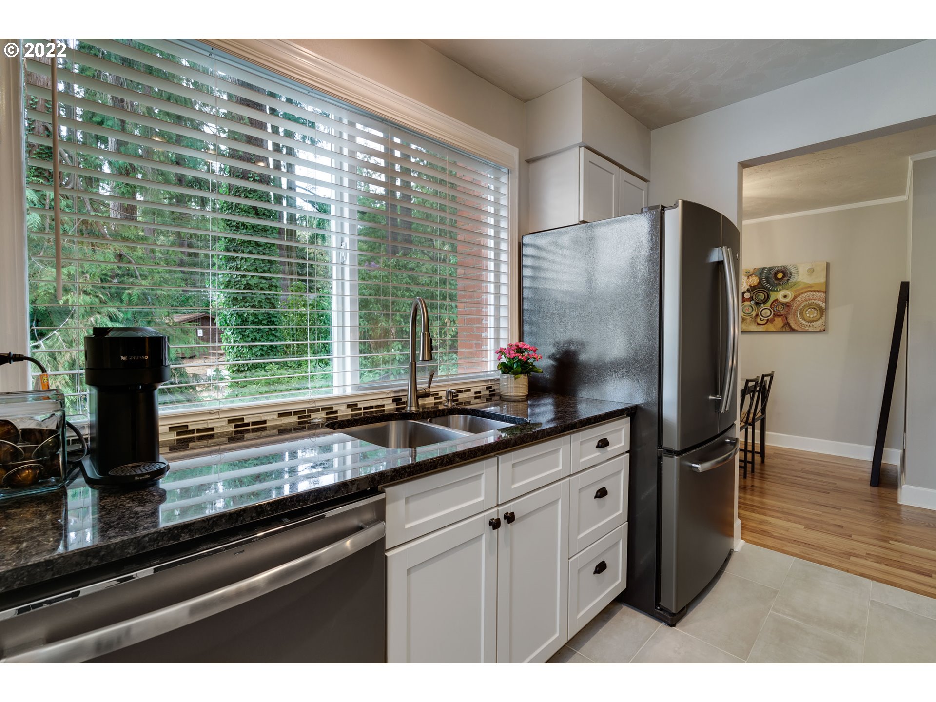 246 Ridgeway Road, Unit 17B Lake Oswego, OR 97034 - Photo 14 of 32 Kitchen/Dining Room