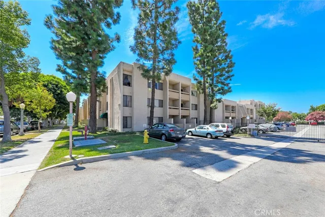 $329,000 | 351 North Ford Avenue, Unit 213, Fullerton, CA 92832