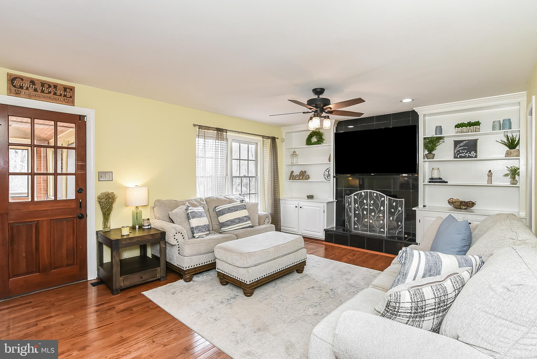 12517 Kent Road King George, VA 22485 - Photo 11 of 65 Living Room with Walkout to Rear Screened In Porch