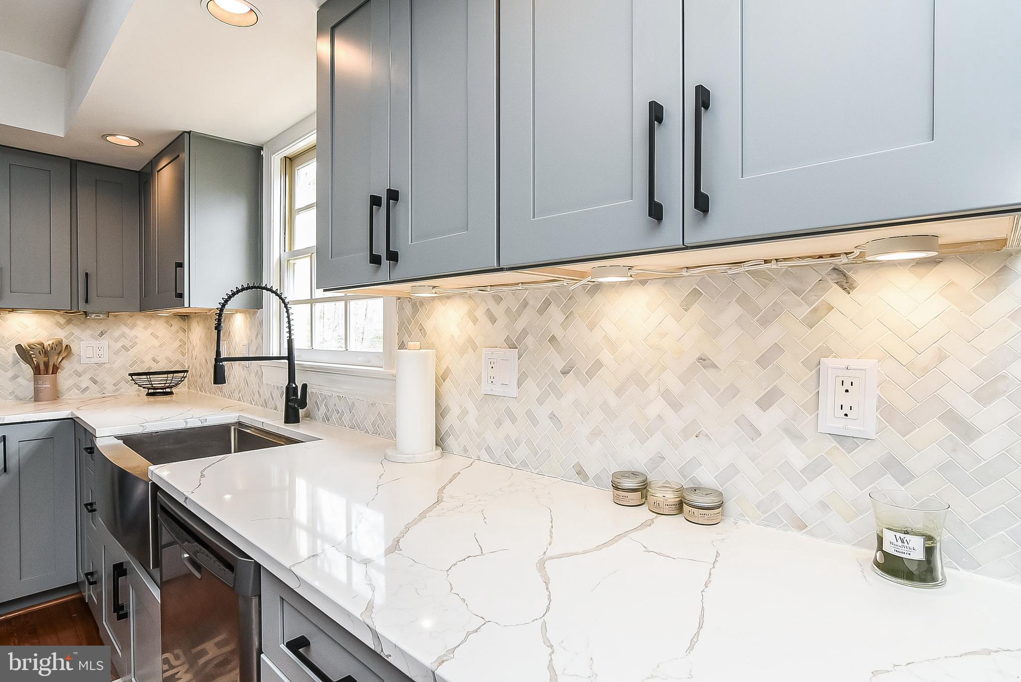 12517 Kent Road King George, VA 22485 - Photo 17 of 65 Kitchen with Farm Sink & Backsplash