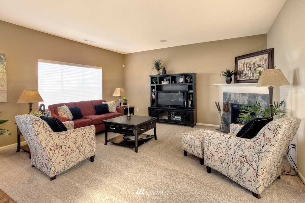 18019 46th Drive Southeast, Unit 4 Bothell, WA 98012 - Photo 3 of 15 Gallery Image 3