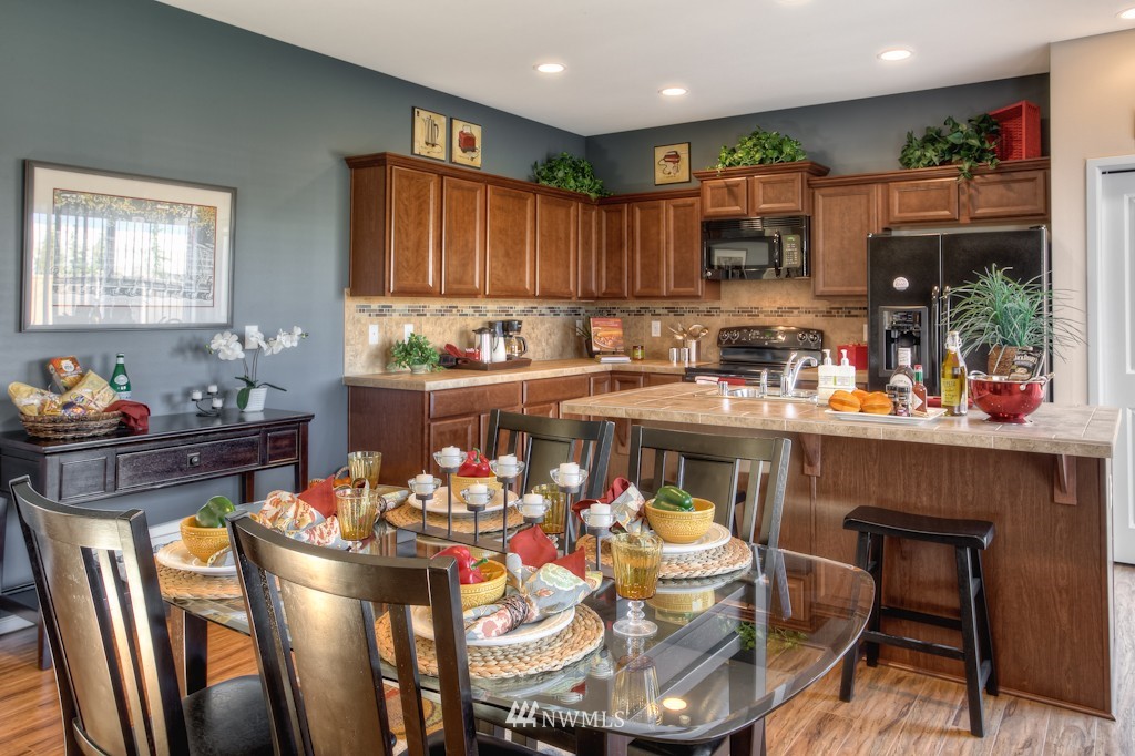 18019 46th Drive Southeast, Unit 4 Bothell, WA 98012 - Photo 5 of 15 Gallery Image 5