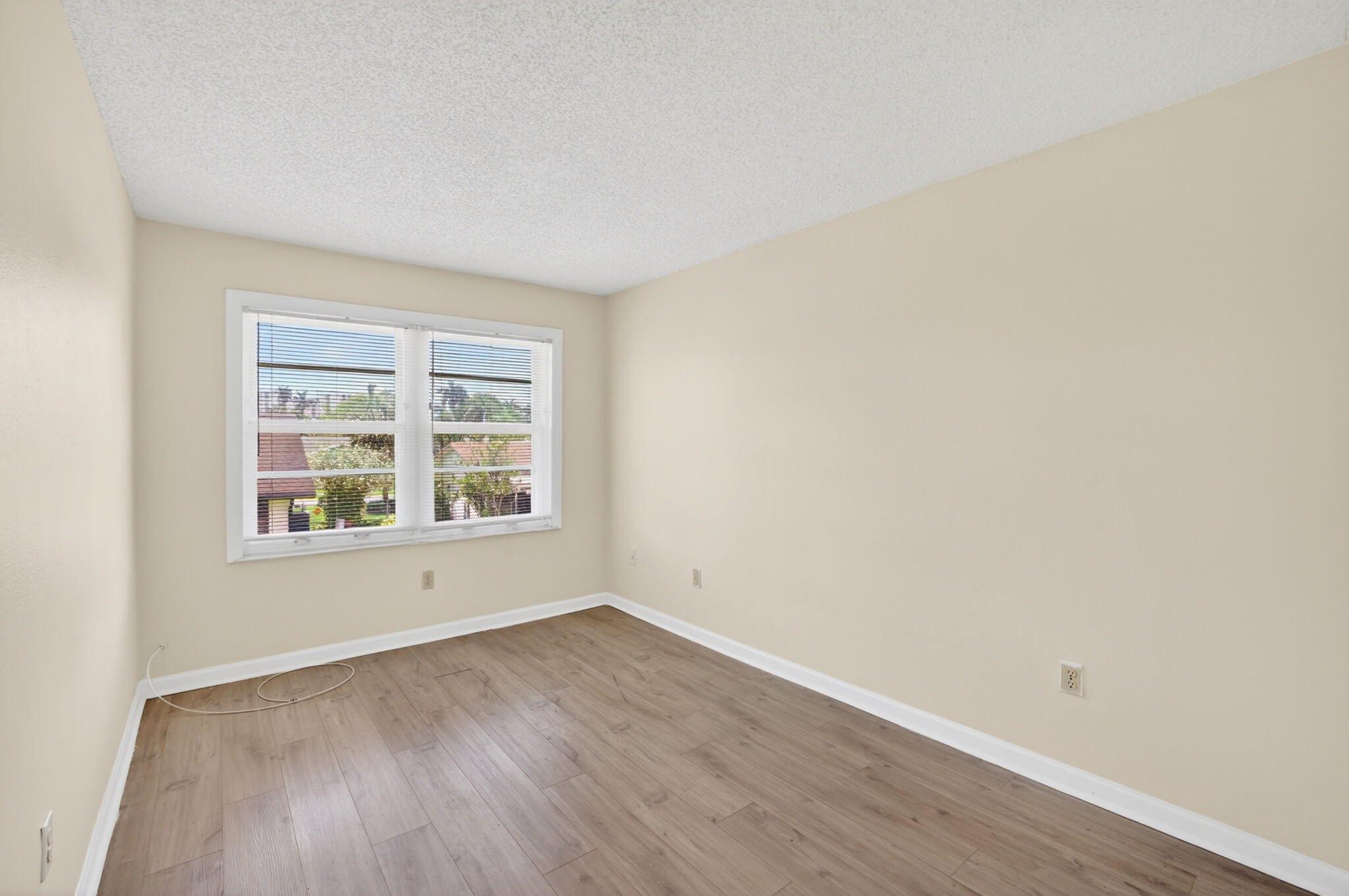 321 Gulfstream Road Dania Beach, FL 33004 - Photo 13 of 17 37-web-or-mls-699A5623