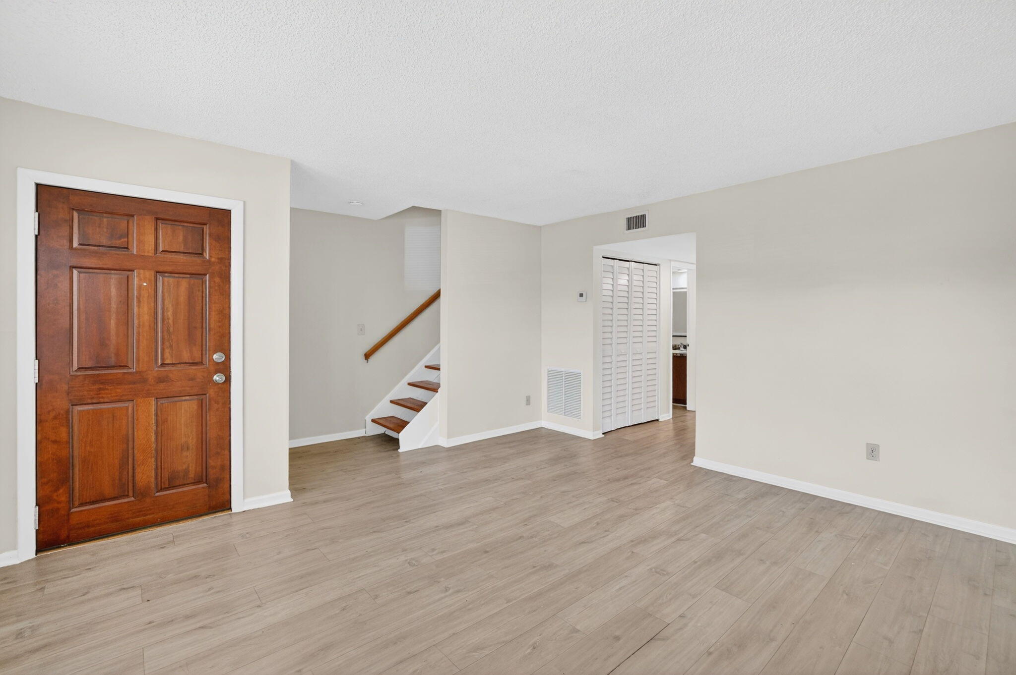 321 Gulfstream Road Dania Beach, FL 33004 - Photo 4 of 17 6-web-or-mls-699A5408