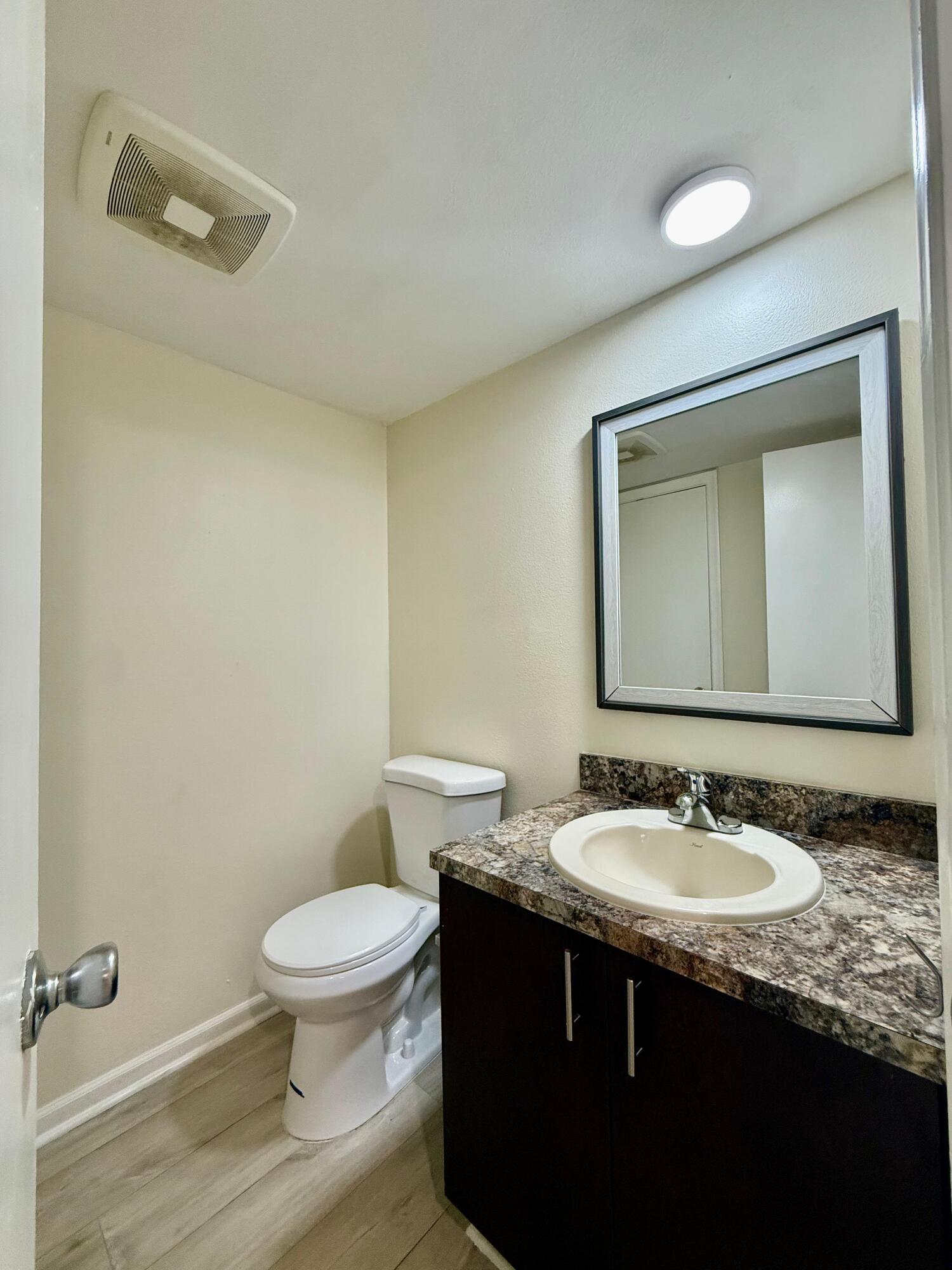 321 Gulfstream Road Dania Beach, FL 33004 - Photo 6 of 13 WhatsApp Image 2026-05-03 at 21.11.56