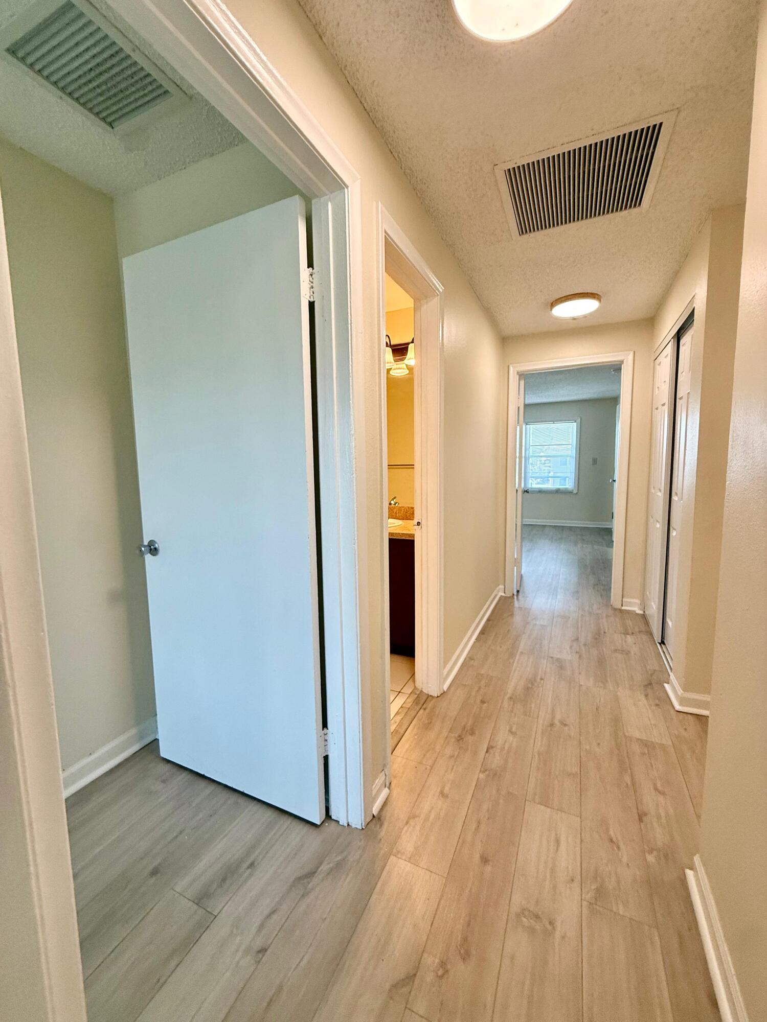321 Gulfstream Road Dania Beach, FL 33004 - Photo 9 of 13 WhatsApp Image 2026-05-03 at 21.11.56 (6